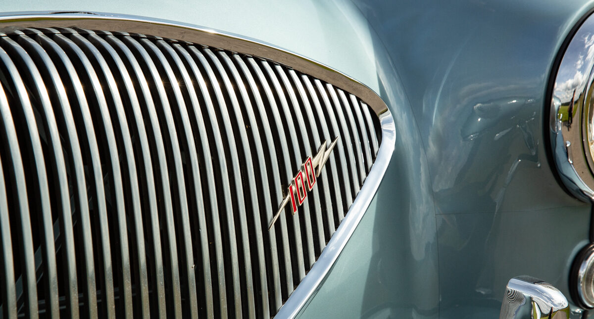 Austin Healey 100/4 grill