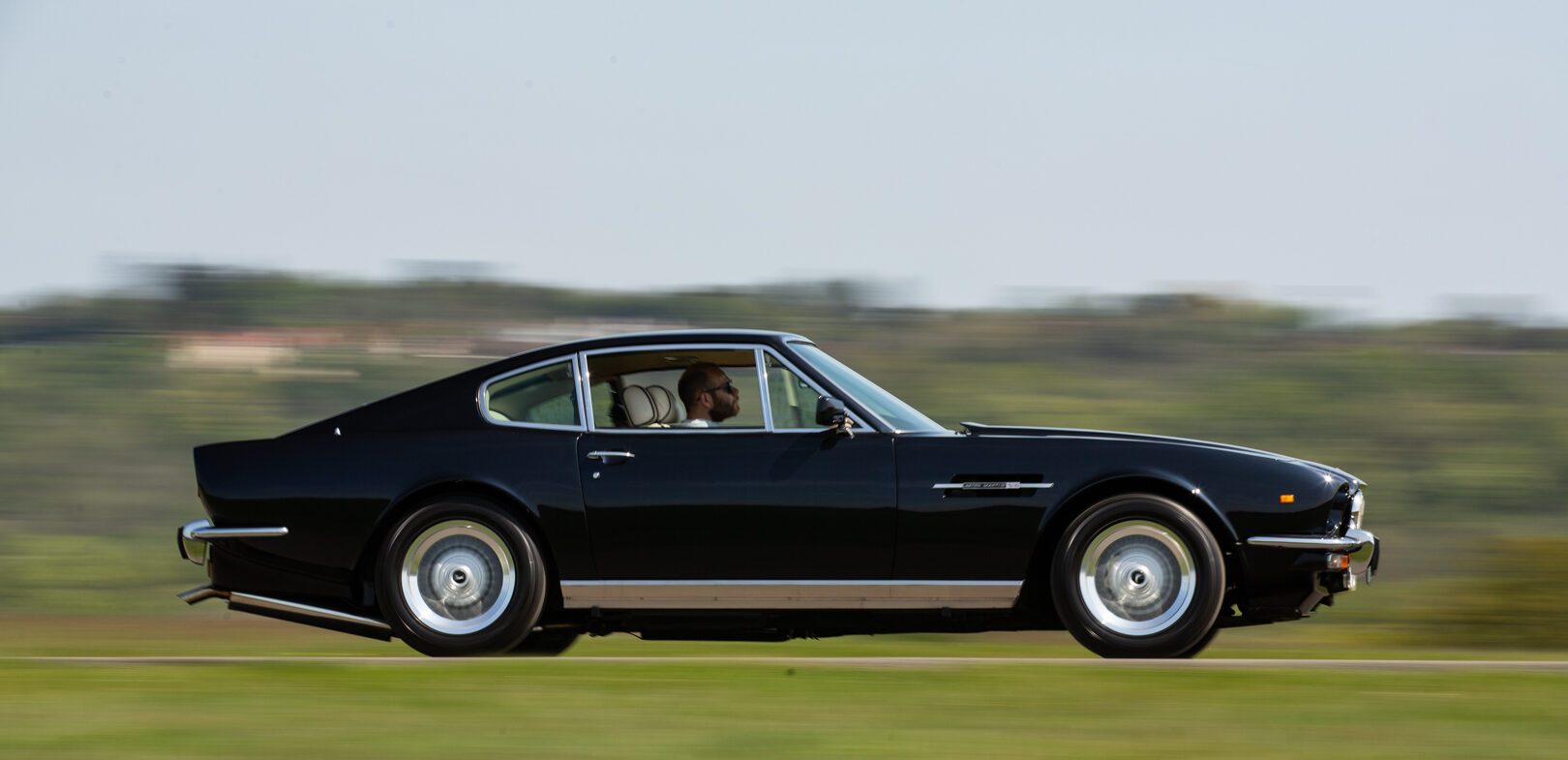 1986 Aston Martin V8 EFI Saloon