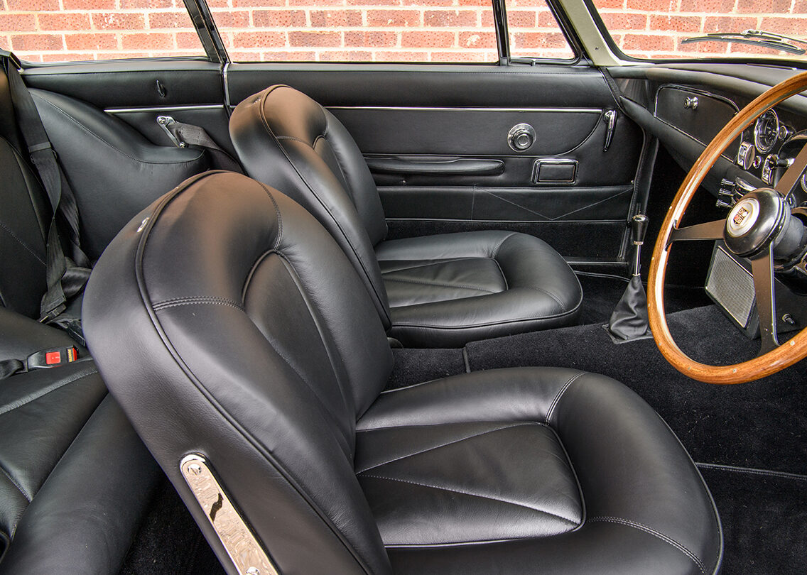 1967 Aston Martin DB6