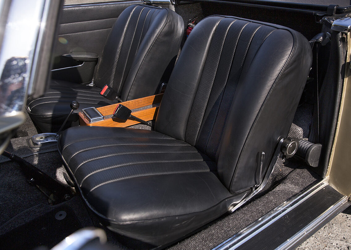 1969 Mercedes Benz 230SL Pagoda