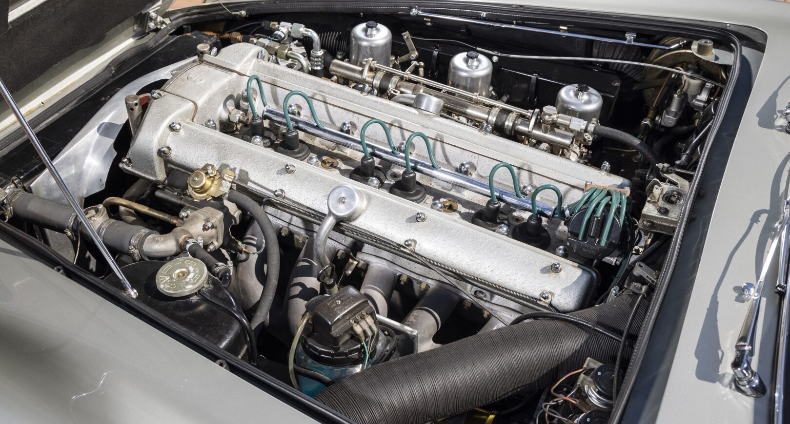 Photo of 1964 Aston Martin DB5 engine