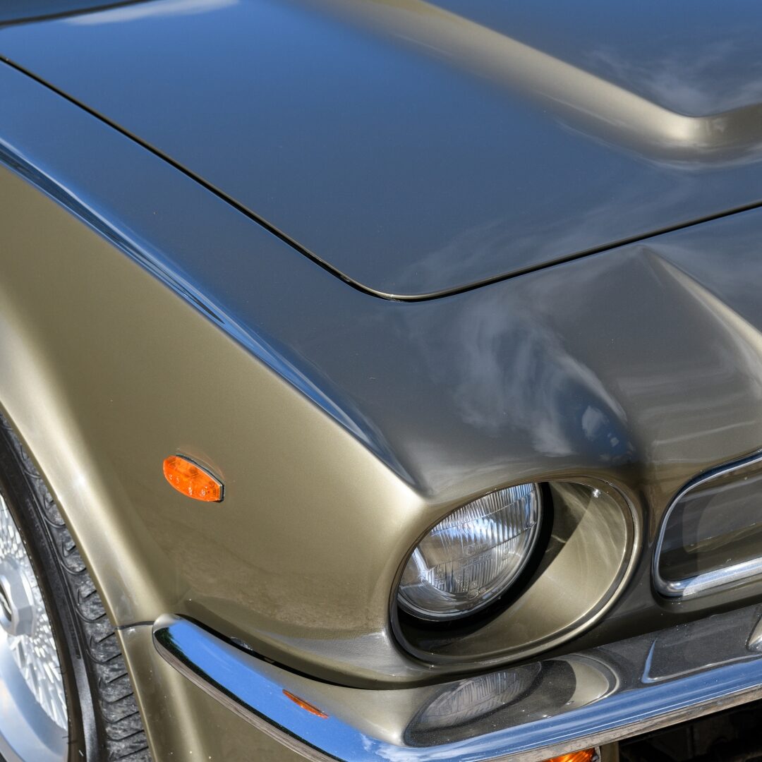 1985 Aston Martin V8 Vantage