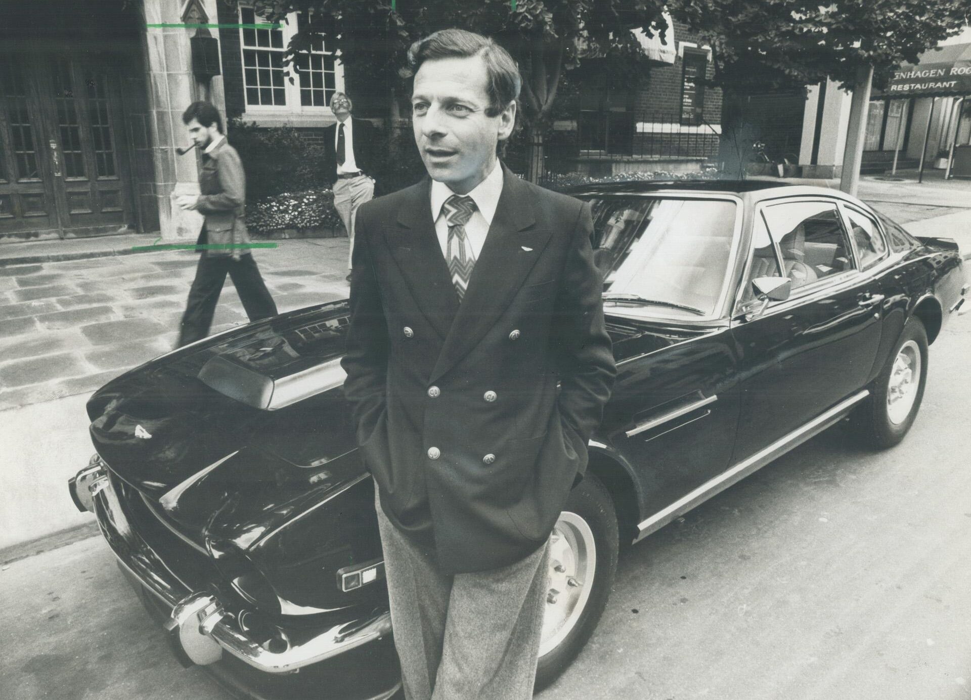 1977 Aston Martin V8 Vantage – The First Production Vantage