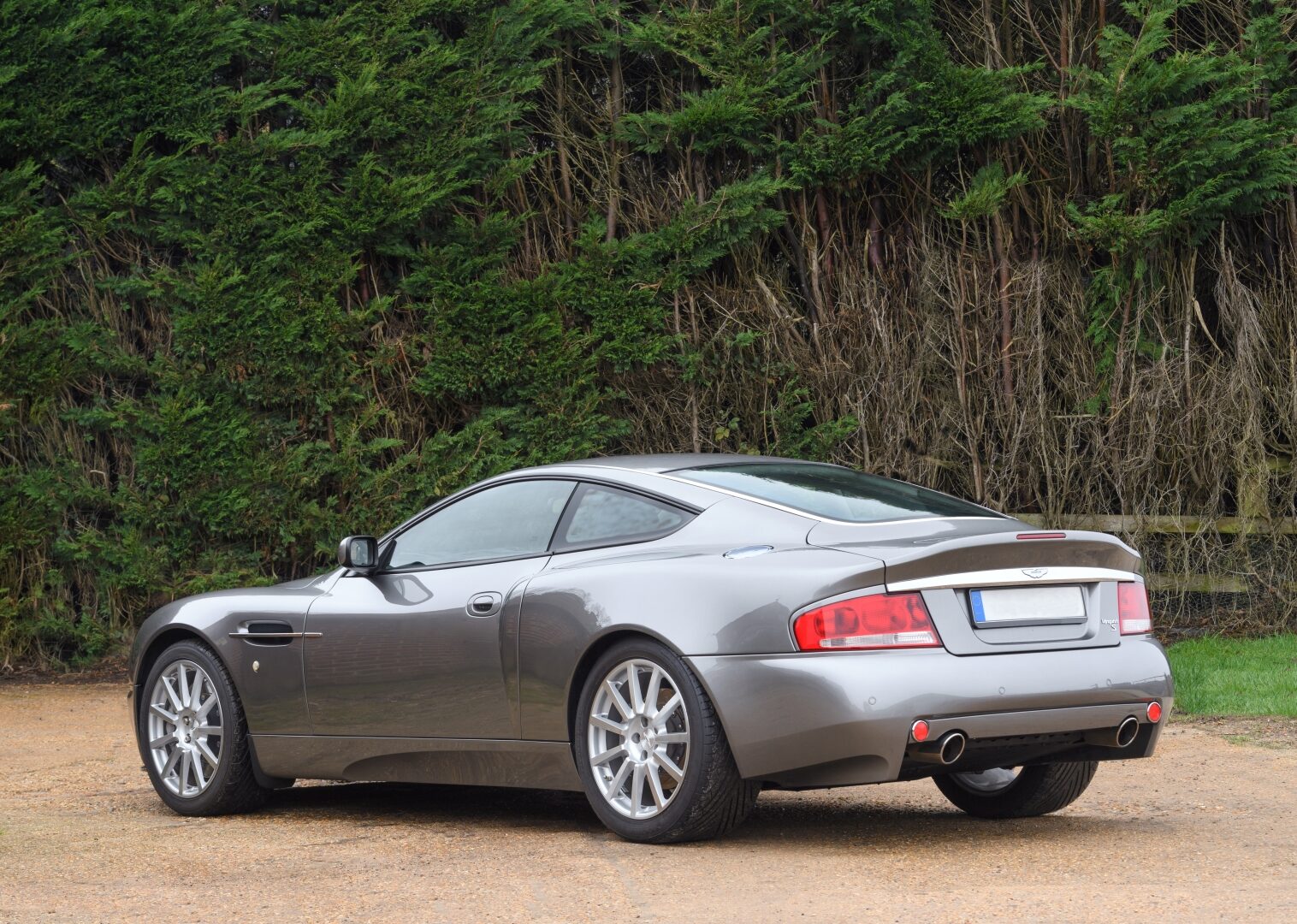 2005 Aston Martin Vanquish S