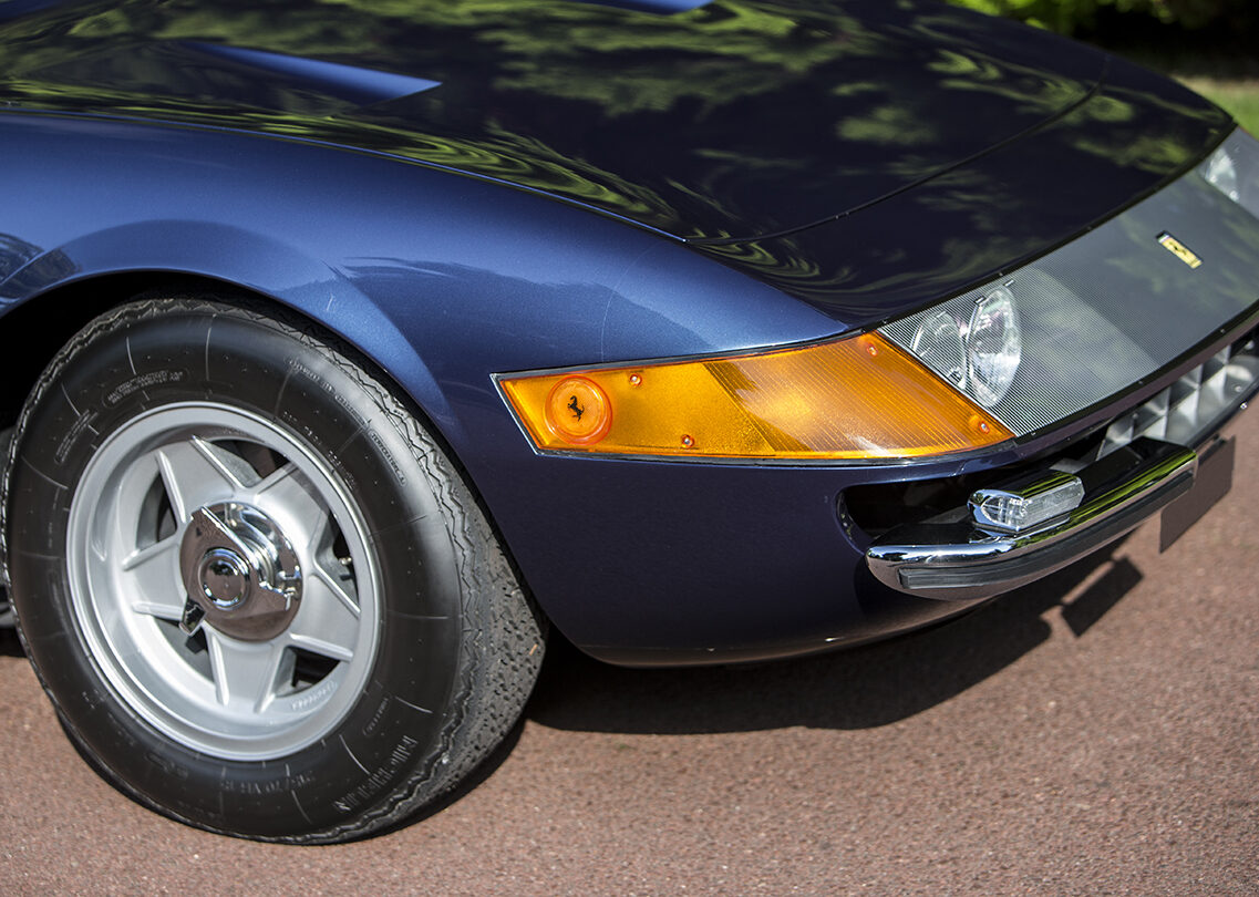 1971 Ferrari 365 GTB4 Daytona – RHD Plexiglass
