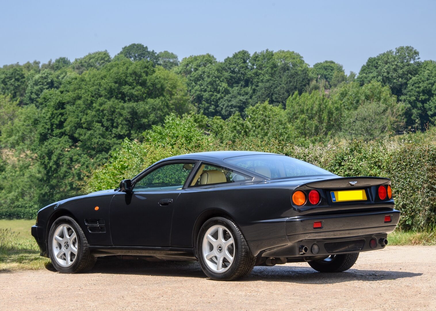 1998 Aston Martin V8 Coupe