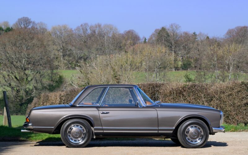 1968 Mercedes Benz 280SL Pagoda