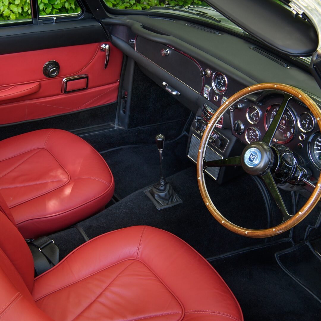 1968 Aston Martin DB6 Volante