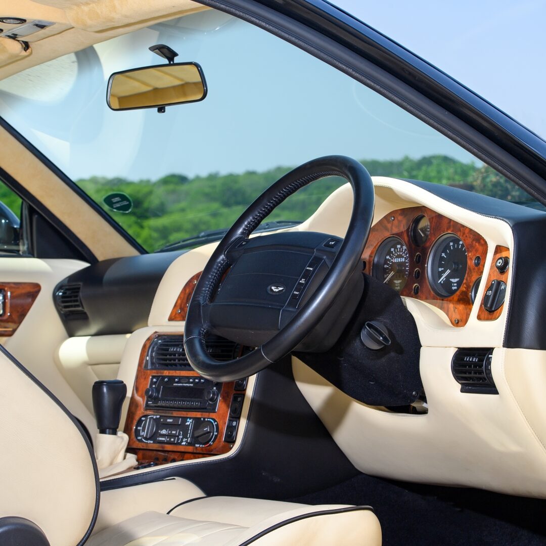 1998 Aston Martin V8 Coupe