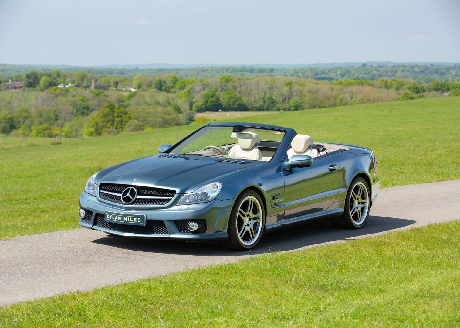 2010 Mercedes Benz SL63 AMG