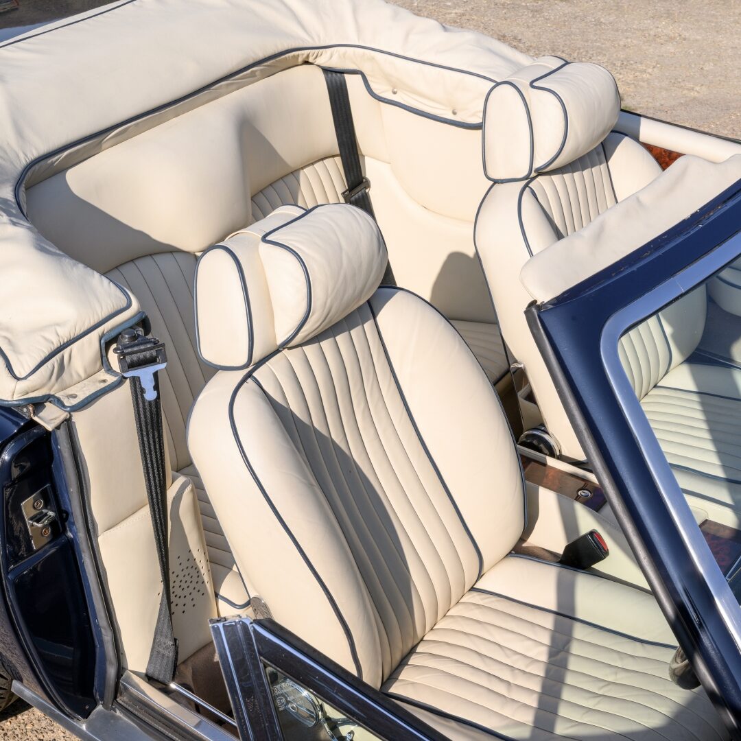 1987 Aston Martin V8 Volante EFi