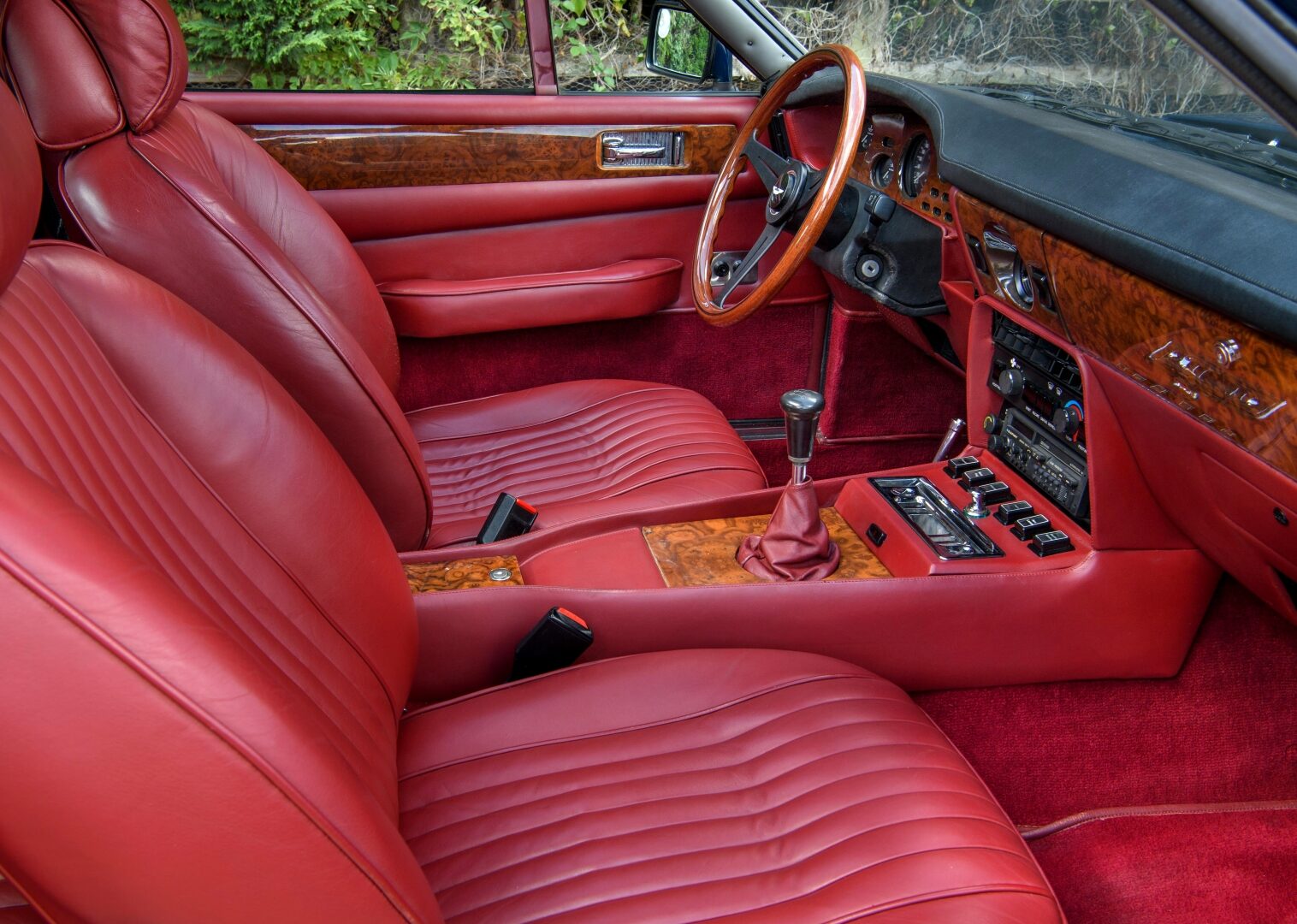 1985 Aston Martin V8 Vantage – Factory LHD
