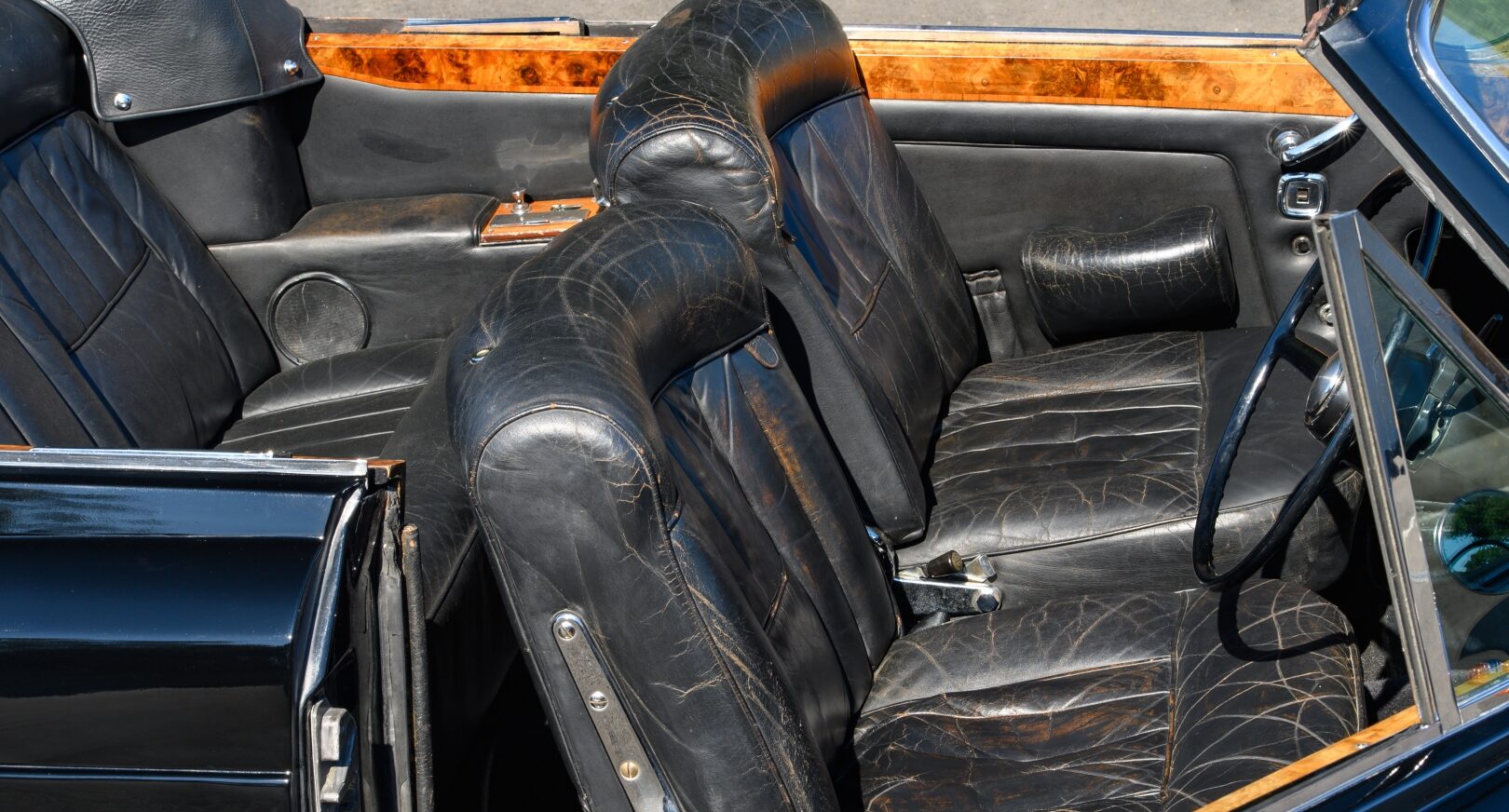 Photo showing front seats of 1967 Bentley Mulliner Park Ward Convertible