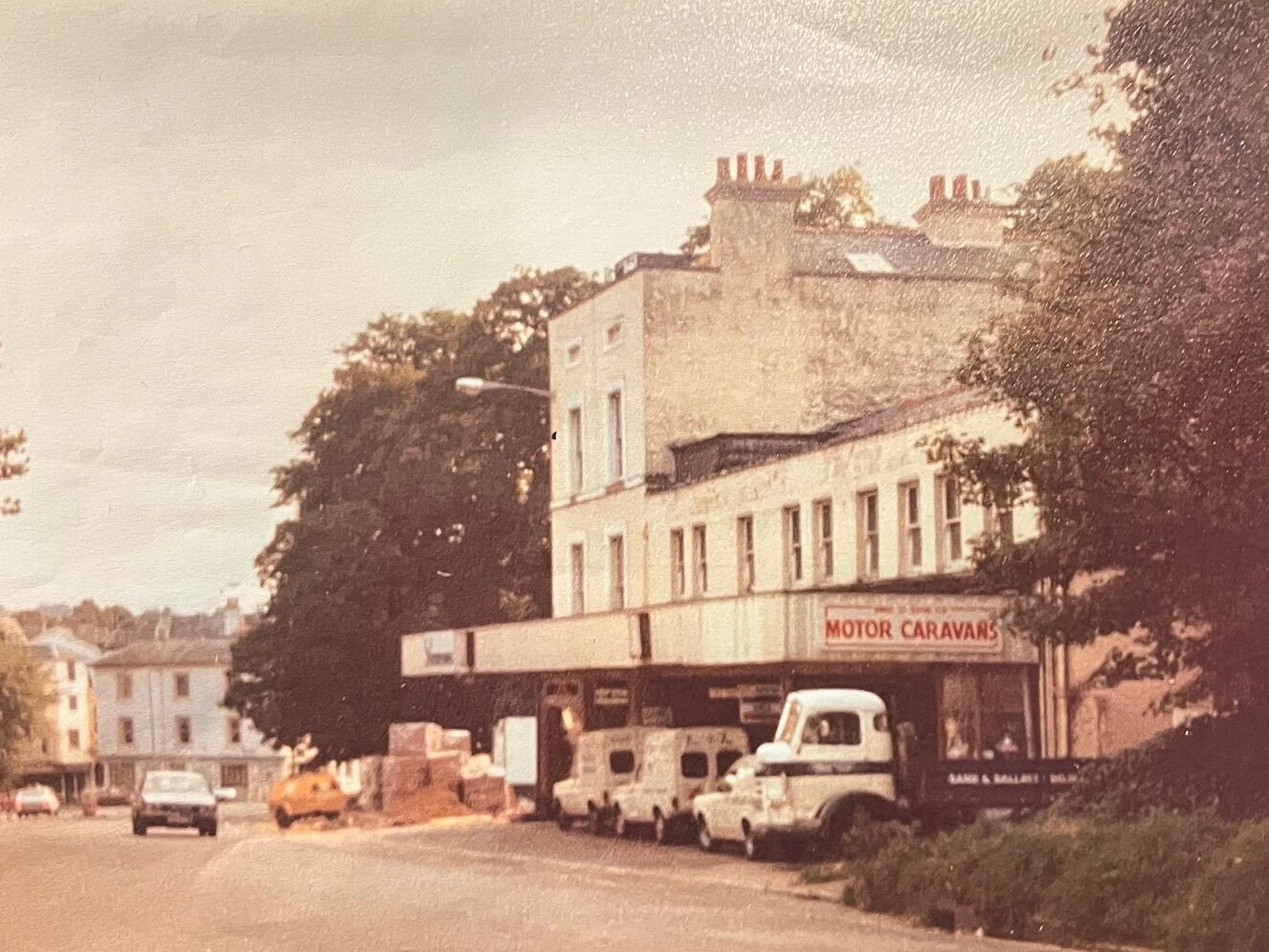 1977
