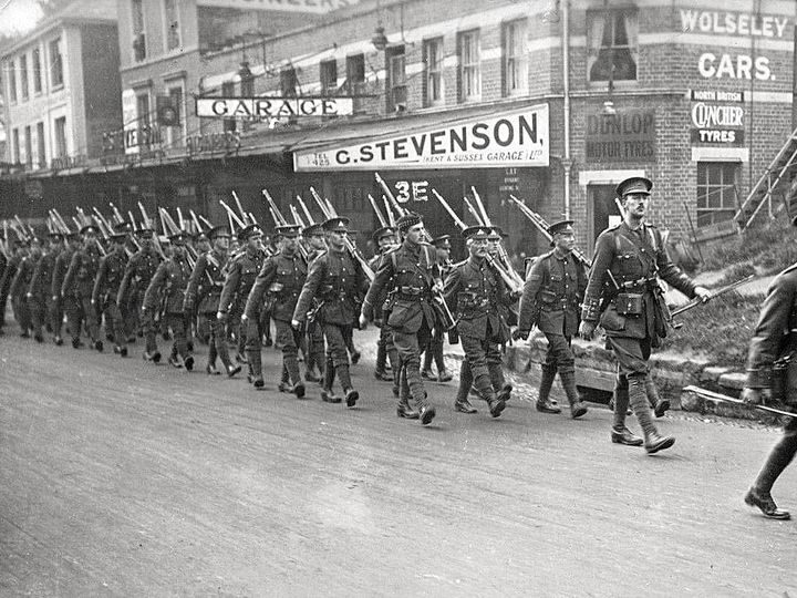 1913