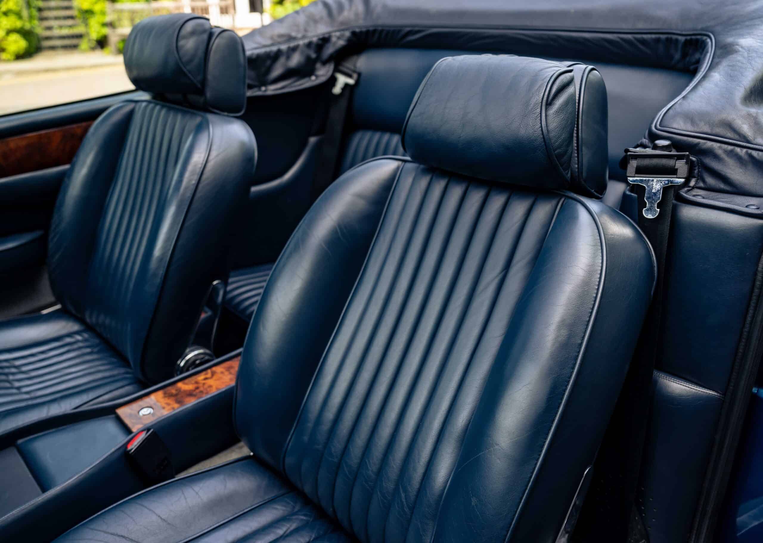 1988 Aston Martin V8 Vantage Volante
